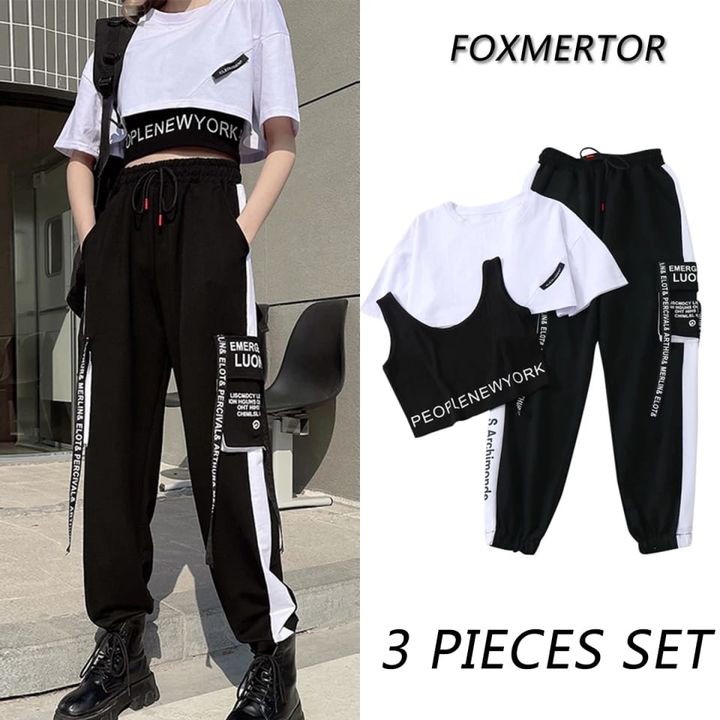 Three piece set uploaded by The Style Club on 10/9/2021