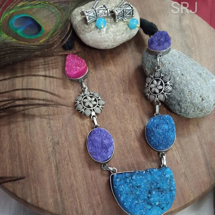 Oxi drusy necklace with earrings ❤️❤️❤️ uploaded by business on 10/9/2021