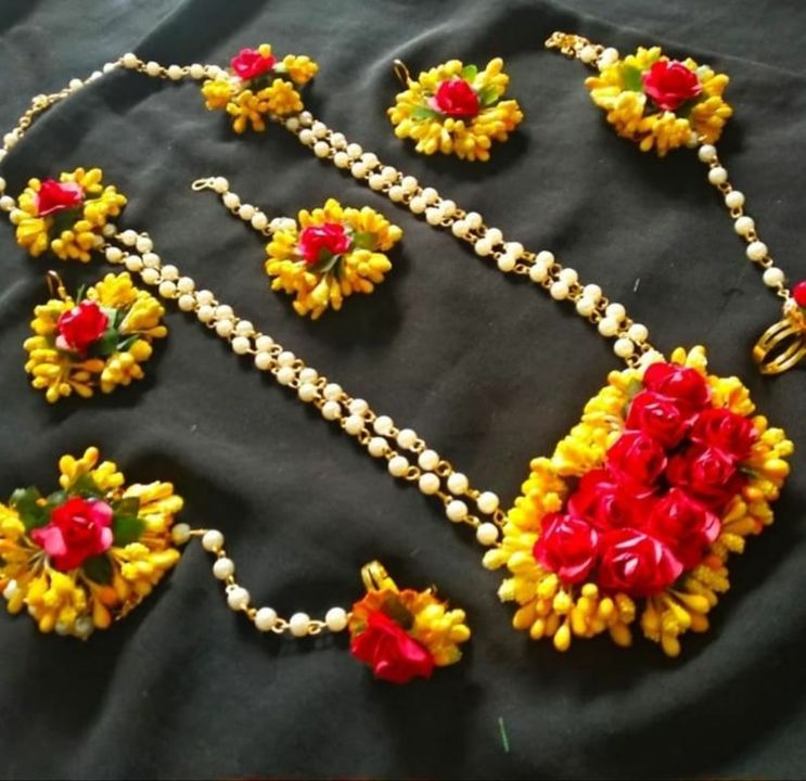 Flowers Jewellery uploaded by Artificial Flowers Jewellery on 10/10/2021