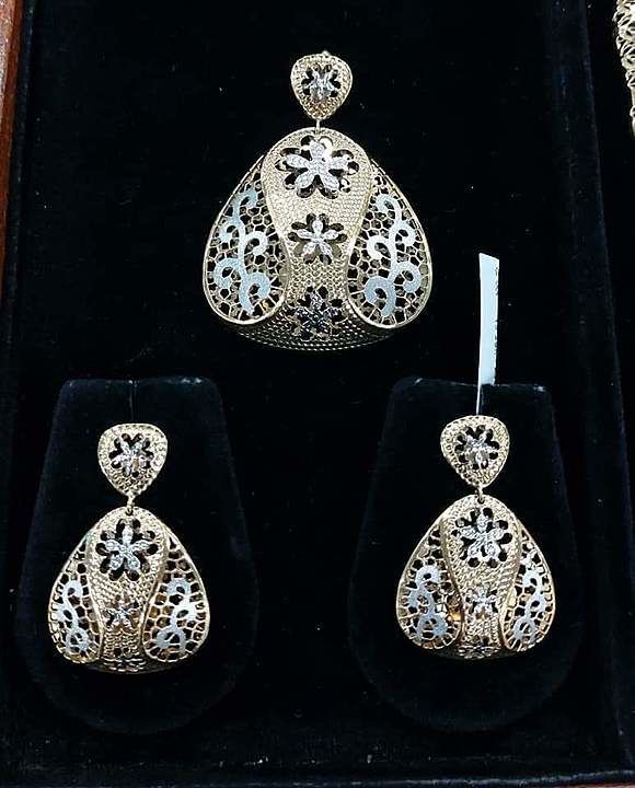 Pendant with earring natural diamond 18kt hall mark gold uploaded by Mishva Fine Jewellery Pvt Ltd  on 9/15/2020