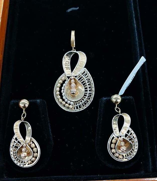 Pendant with earring natural diamond 18kt hall mark gold uploaded by business on 9/15/2020