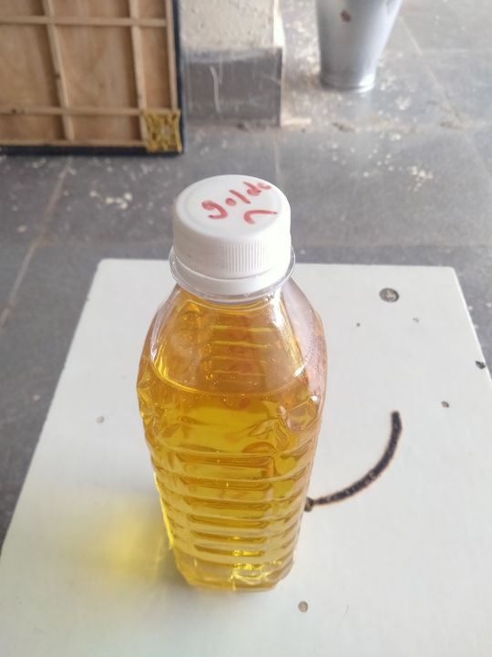 Golden delight sunflower oil uploaded by Om traders on 10/11/2021