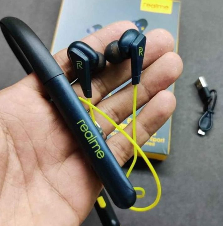 Realme youth buds 11 wireless Bluetooth earphone uploaded by Arun Sales on 10/11/2021