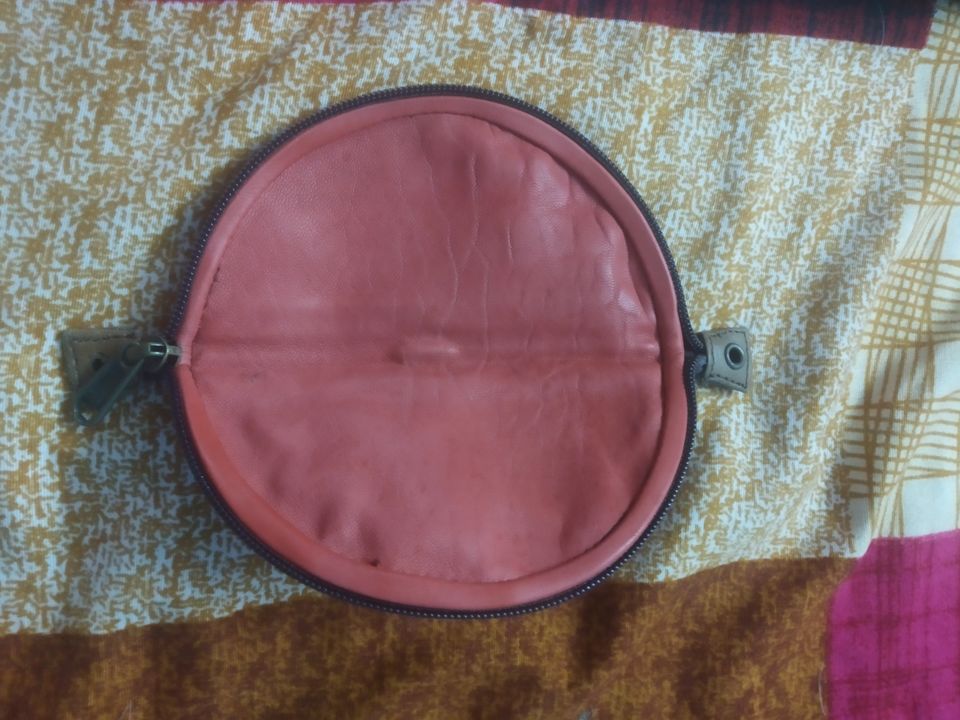 Leather pouch uploaded by Javed Anwar on 10/13/2021