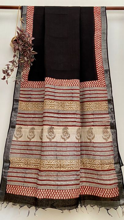 
Hand block printed cotton linen saree uploaded by Sager handicraft on 10/13/2021