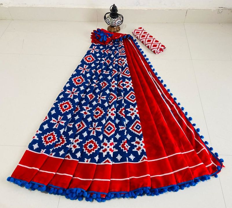 cotton mul-mul saree
 including blouse pieces.
 uploaded by Sager handicraft on 10/14/2021