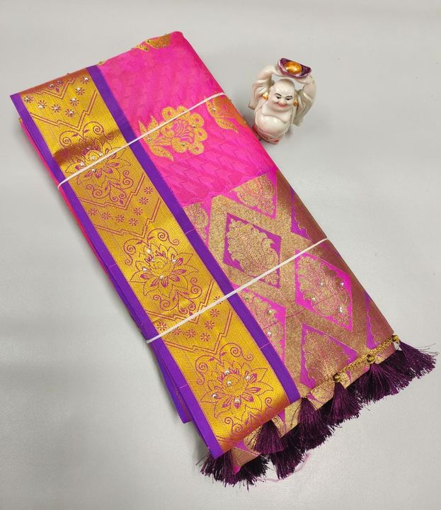 Wedding sarees uploaded by Aurora Trendz on 10/14/2021