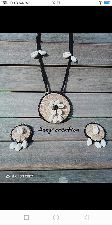 Post image Plz join our group and ping me at whatsapp 8777833591
We are manufacturers so if any product is out of stock, we can make that for you. 
We deal with handmade jewellery on jute, paddy, painting, cloth, clay and oxidised. 
Any designs can be customized. 

https://chat.whatsapp.com/KiOyUYqltaOHOWO0z5yKiy