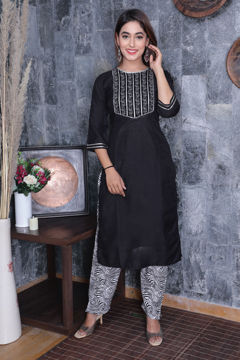Muslin kurti with pant uploaded by business on 10/16/2021