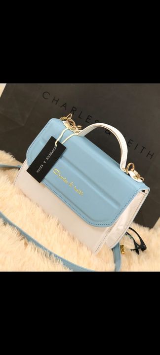 Purse s://chat.whatsapp.com/HSWcRLviUeCLIr6E4D0yER for more products join the link given🕳️ uploaded by business on 10/17/2021