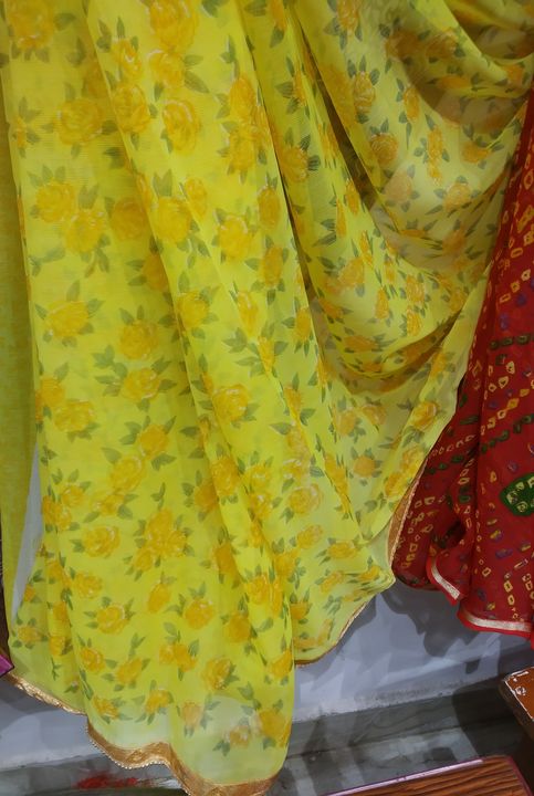 Post image I want 10 Pieces of Mujhe low 120 tak ki range me saree ki need h .
Chat with me only if you offer COD.
Below are some sample images of what I want.
