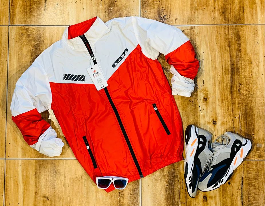 Nike jacket uploaded by business on 10/18/2021