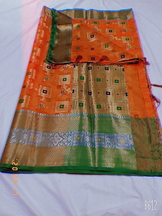 Organza Banarsi saree 💯 uploaded by Arman saree House on 9/17/2020