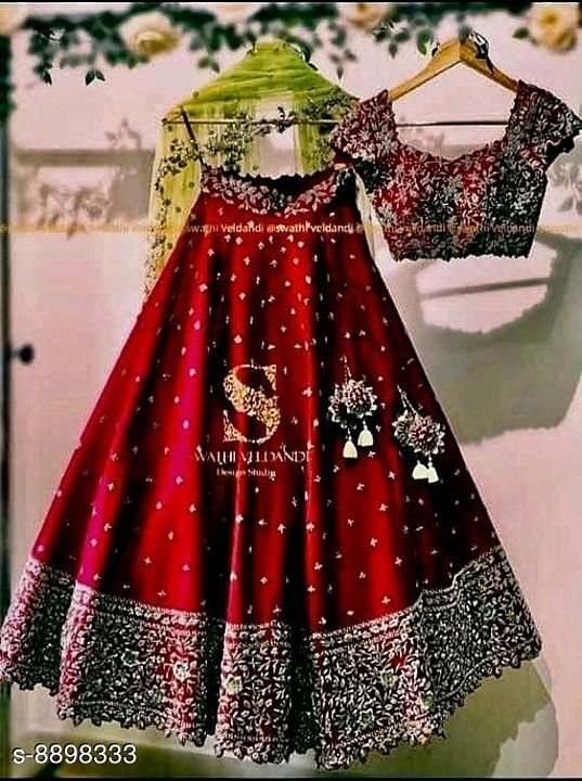 Aishani Superior Women Lehenga

Topwear Fabric: BANGALORI SATIN SILK
Bottomwear Fabric: BANGALORI SA uploaded by Collection every thing  in my mole on 9/17/2020