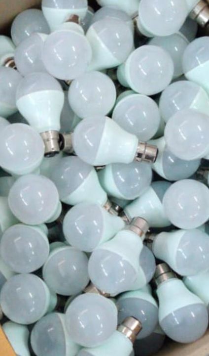 9 Watt led bulb uploaded by business on 10/21/2021