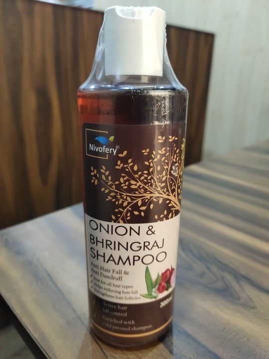 Onion & bhringraj shampoo uploaded by Nivoxaa biotech Ind p Ltd on 10/21/2021