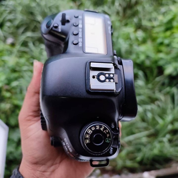 Canon EOS 5D Mark iv uploaded by Shiva Jyothi Electronics on 10/21/2021