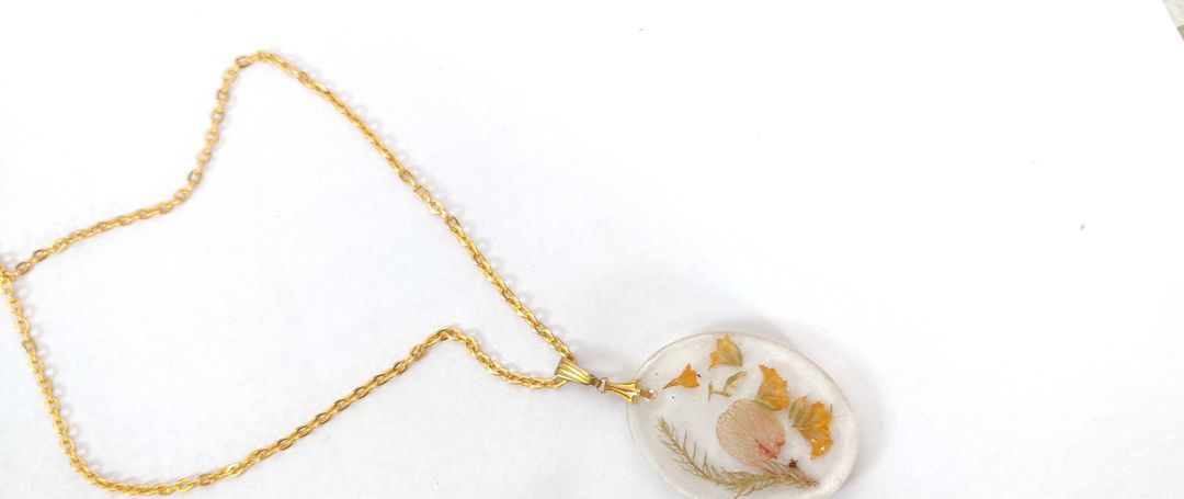 oval shape resin necklace  uploaded by chetna Trivedi on 10/22/2021