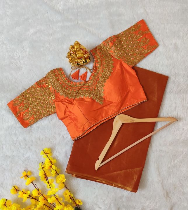 Saree With Readymade Blouse  uploaded by INSTAMISS CREATION on 10/25/2021