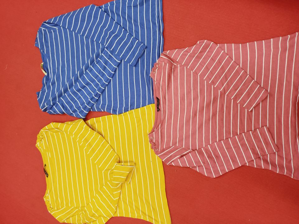 Girls sweatshirt 3 color uploaded by Iksa fabrics on 10/26/2021