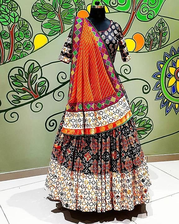 *LC -270*

PRESENTING NEW DESIGNER NAVRATRI SPECIAL LAHENGA CHOLI
999+shipping extra 

 uploaded by Amoret Collection  on 9/18/2020