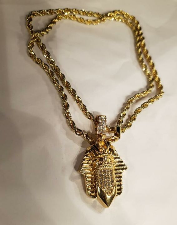 XENXMb
 Imported nekchain  with pendant for man's Still less still
Studed pendant good quality uploaded by XENITH D UTH WORLD on 10/30/2021