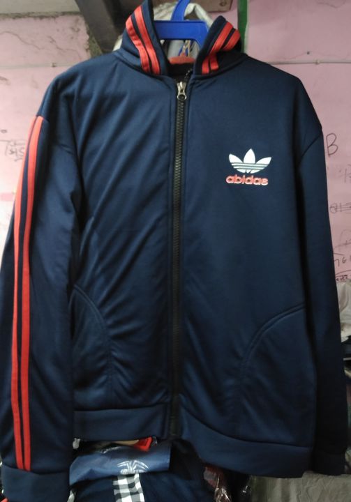 Product image of Tracksuit, price: Rs. 250, ID: tracksuit-d648f341