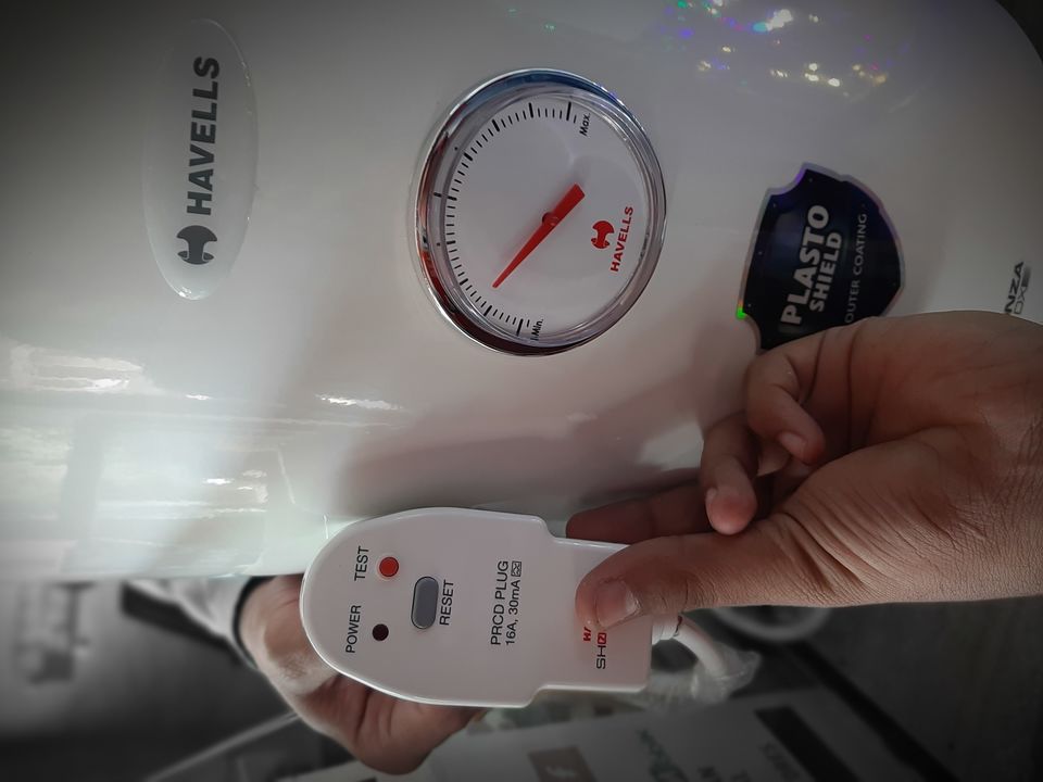 Havells Monza DLX 10 Litre Geyser uploaded by business on 11/1/2021