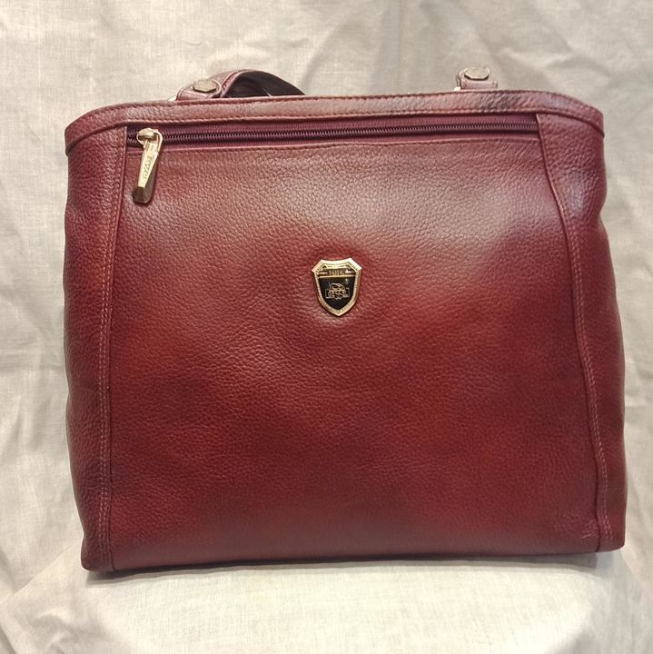 Product uploaded by Elegance leathers on 11/1/2021