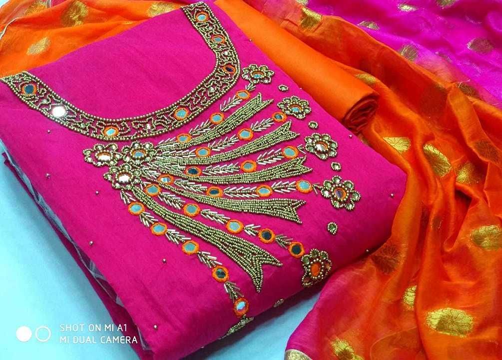 Quality product - RAJ SAHI NECK

Chanderi khatli Handwork suit 

Material
Top - Havi chandri with wo uploaded by Jhanu's fashions  on 9/19/2020