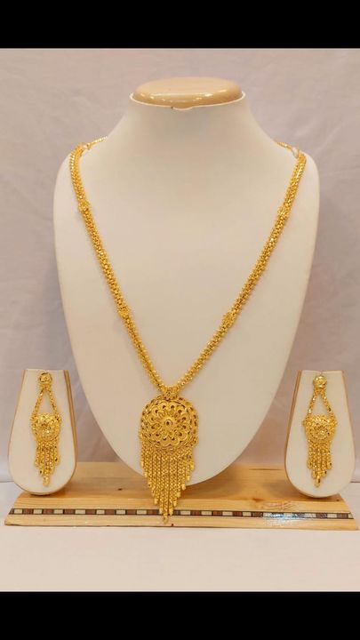 Post image gold forming jewellery