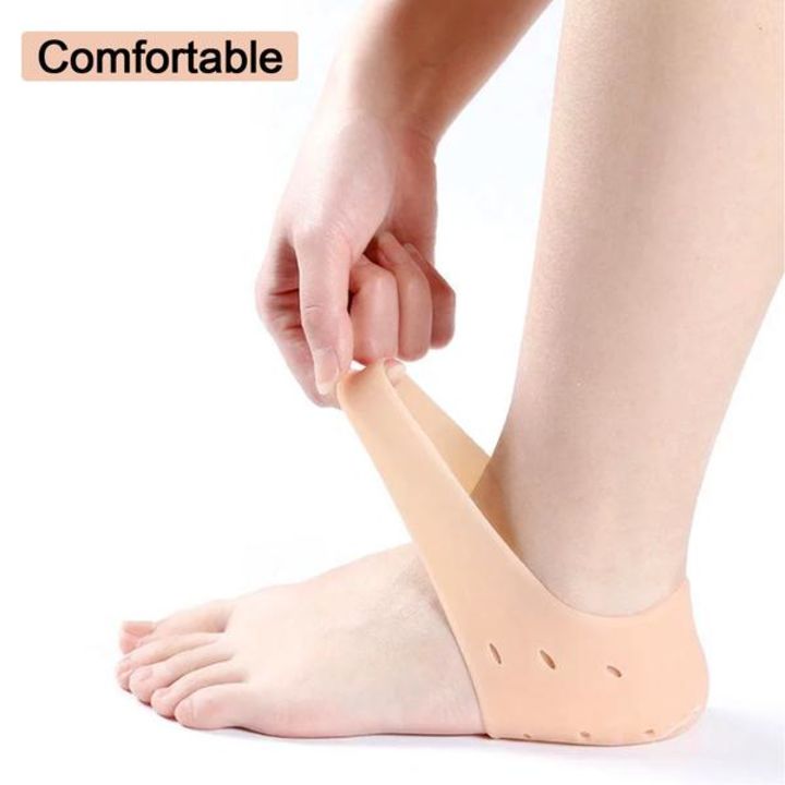 Anti Crack Silicon Gel Heel Moisturizing Socks for Foot Care Men Women uploaded by ZR53 on 11/3/2021