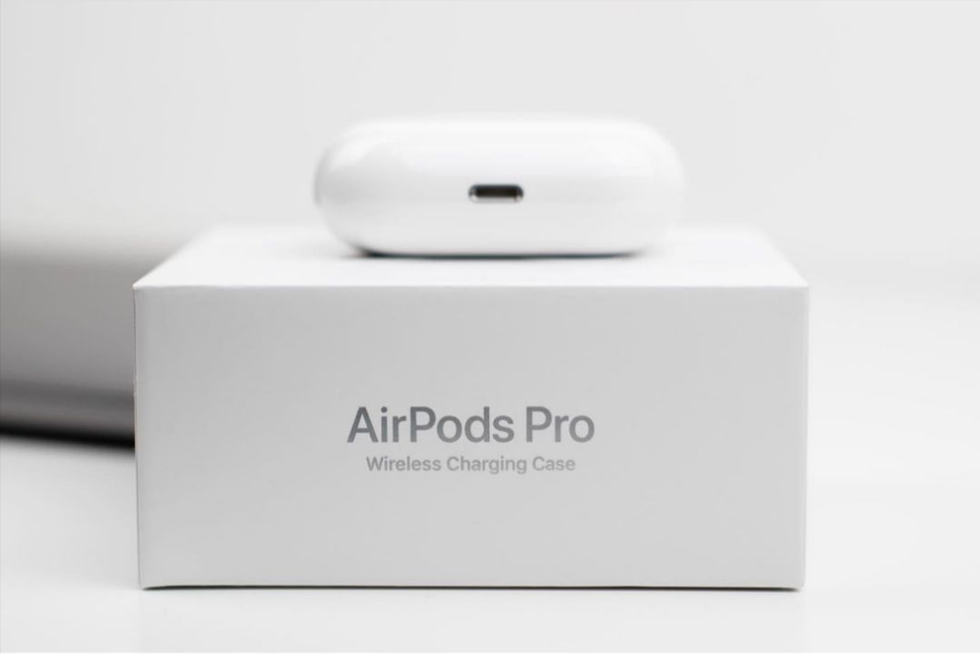 Airpods Pro uploaded by business on 11/4/2021