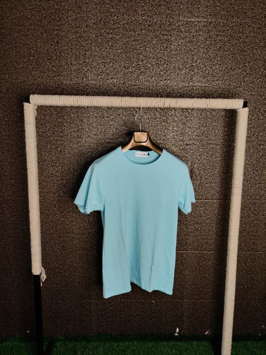 Zara t-shirt uploaded by business on 11/5/2021