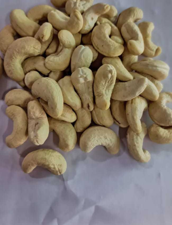 Post image I want 1 KGs of I want Cashew nuts in minimum wholesale price..
Below is the sample image of what I want.