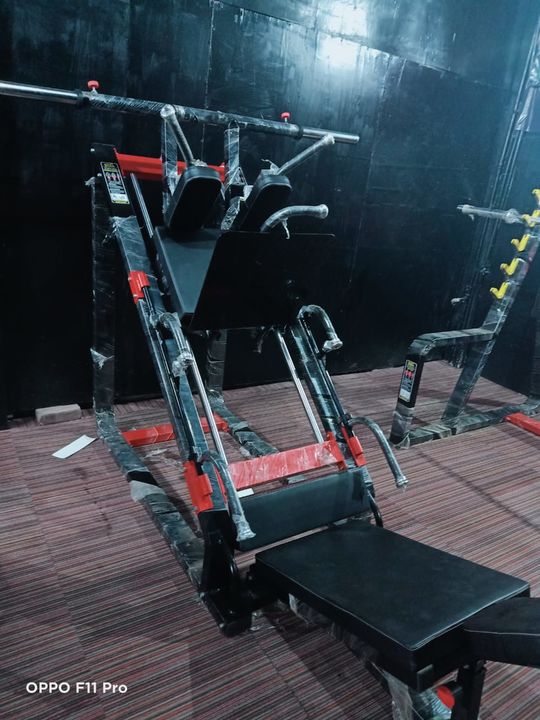 Leg press with hack squat uploaded by Indian Bodylines on 11/8/2021