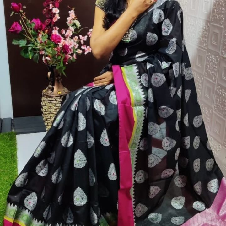Post image 👉*SaRa Creations *👈
 *Exclusive collection* 💃💃
🌹Beautiful soft chanderi ikkath saree with trendy design with silver Butties....All over the body of the saree to give rich and unique look 😍😍
🌹 contrast double zari paithani border with floral design in silver zari weaving👌🏻👌🏻
🌺U will Feel , free and comfortable fabric.... 😍
🌹Owsome contrast rich pallu with tassels and contrast Brocade  blouse😍😍
🌺 *Best Quality Assured.....* 🛍️🛍️🛍️
 *price : 1850+$*
SRADS12335601