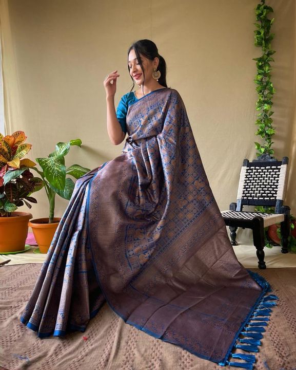 Kanjivaram silk with original copper sari weaved uploaded by business on 11/13/2021