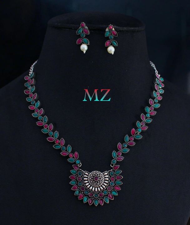 Oxidize necklace  uploaded by Makezak on 11/13/2021