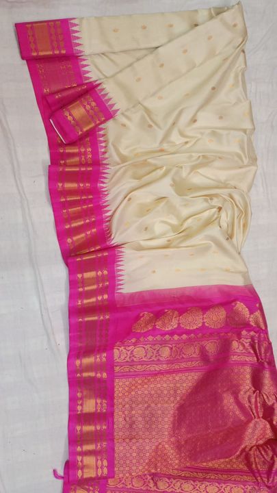Gadwal silk Handloom sarees.  uploaded by Sanket sarees on 11/14/2021