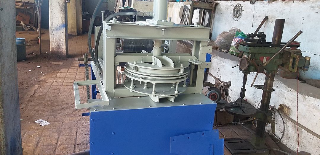 Paper plate Roll form fully Automatic machine  uploaded by S L Engineering works  on 9/20/2020