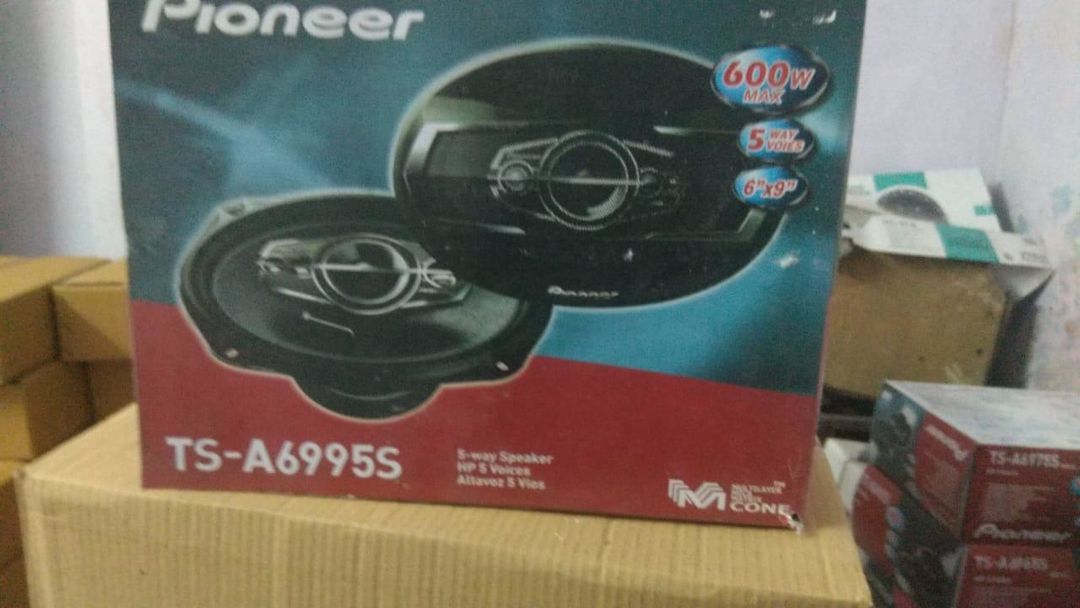 Pioneer ovel size 600watt car speaker speaker pair (9p6995)  uploaded by business on 11/14/2021