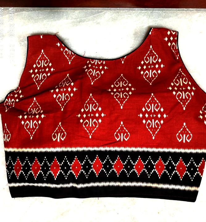 Ajrak boat neck sleeveless padded blouse  uploaded by Rinki Kundu on 11/14/2021