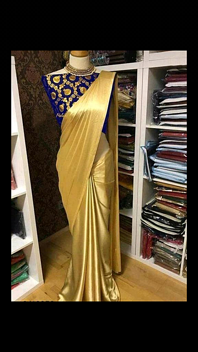 Beautiful woman saree uploaded by business on 9/20/2020