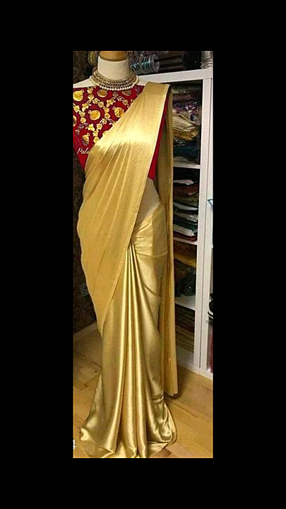Beautiful woman saree uploaded by Star Shopping on 9/20/2020