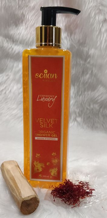 Sandal & saffron shower gel uploaded by SCIIAN on 11/15/2021