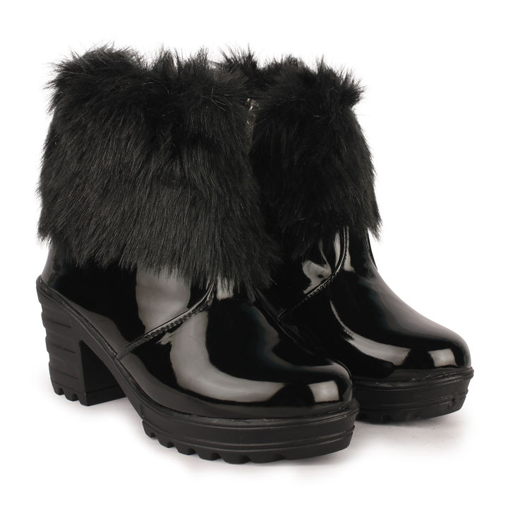 Boot for girls (kids) age 9 to113 uploaded by Ginnex Footwear on 11/15/2021