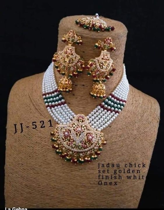 Post image I want 1 Pieces of Jwellery set.
Below is the sample image of what I want.