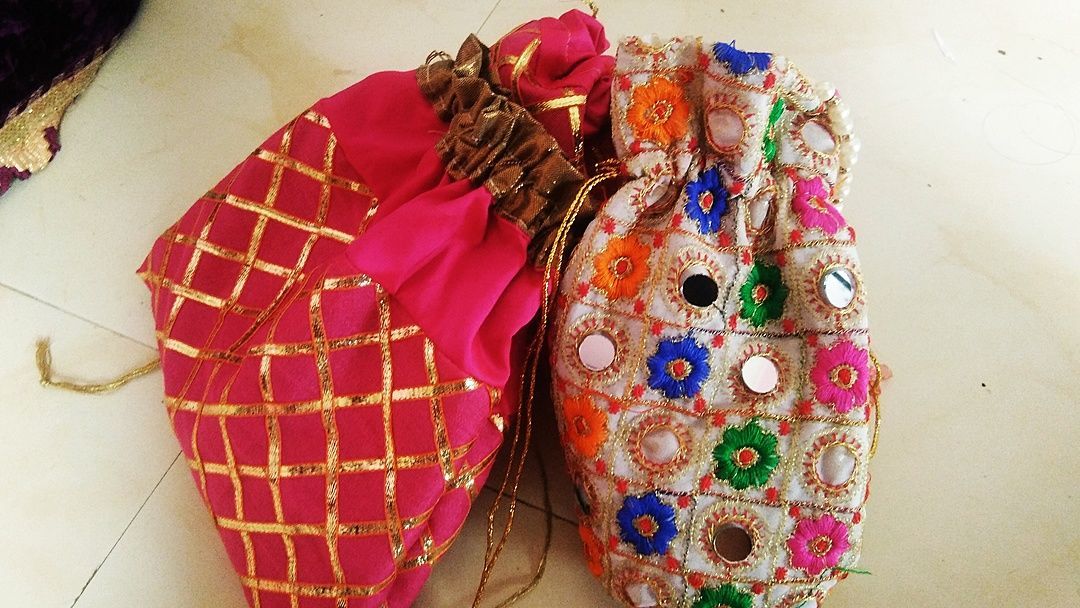 Hand made potlïęs Golden and Rani color  uploaded by Sulakshna fashions  on 9/21/2020