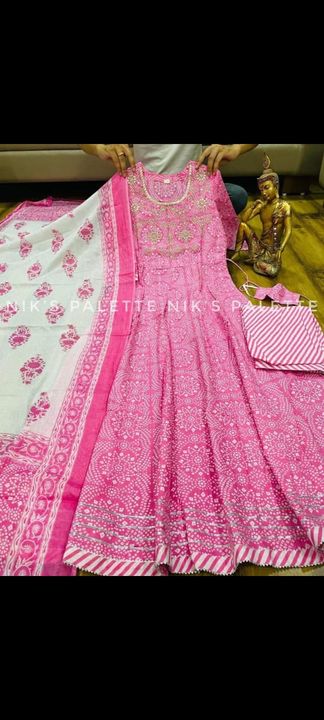 Post image Rate-775 Free shipping 🔥
*Premium Reyon anarkali gown paired with pant &amp; duppata detailed with gota &amp; gold liquid zari......*
*Size   38 40 42 44*BIG FLAIR COMPAIR TO MARKET


*Keep Posting on Your online platforms ( meesho, Amazon, Flipkart*
Full stock available